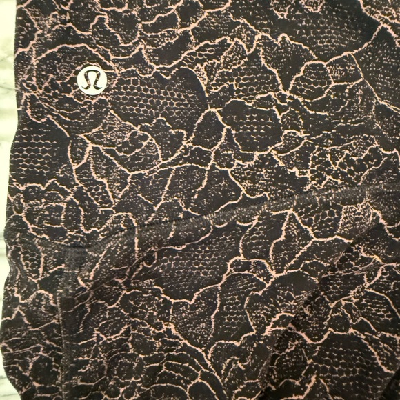 Lululemon Align Pant Sz 8 *Full Length 28"
Worn once, excellent condition - Picture 3 of 4